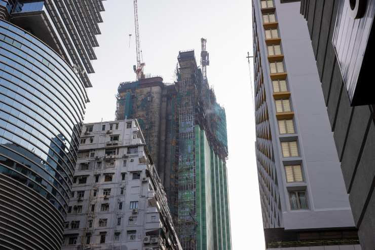 Grattacielo Hong Kong devastato dalle fiamme