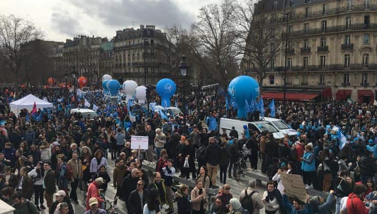 Le proteste a Parigi