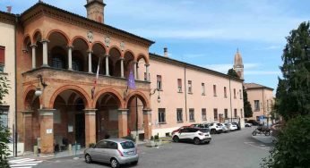 Bologna, chirurghi salvano 16enne dalla paralisi