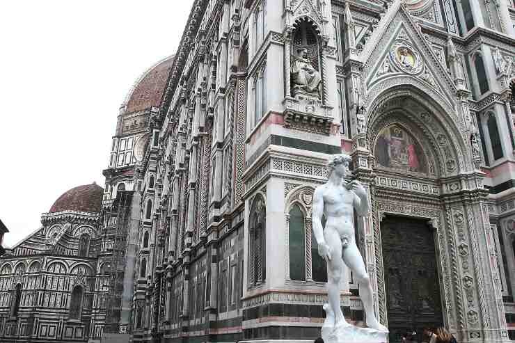 David di Michelangelo a Piazza Duomo Firenza