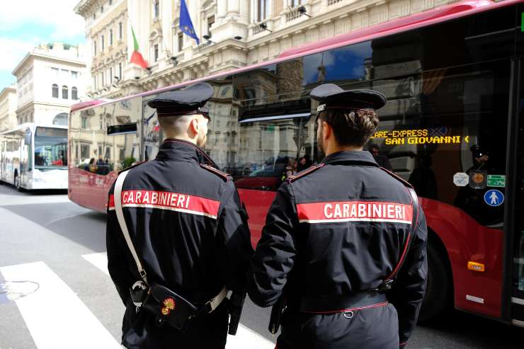 Due carabinieri per le strade di Roma