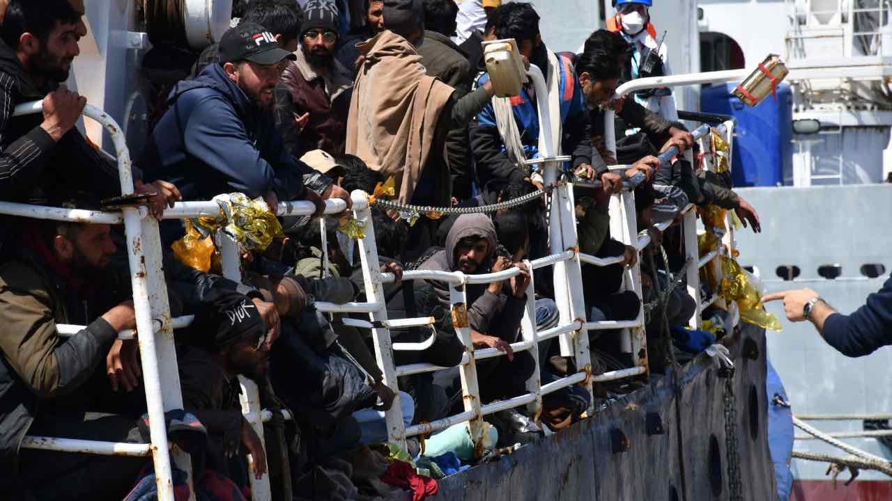 Peschereccio carico di migranti