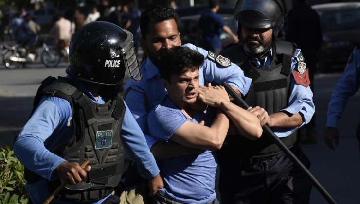Pakistan arresti della polizia 