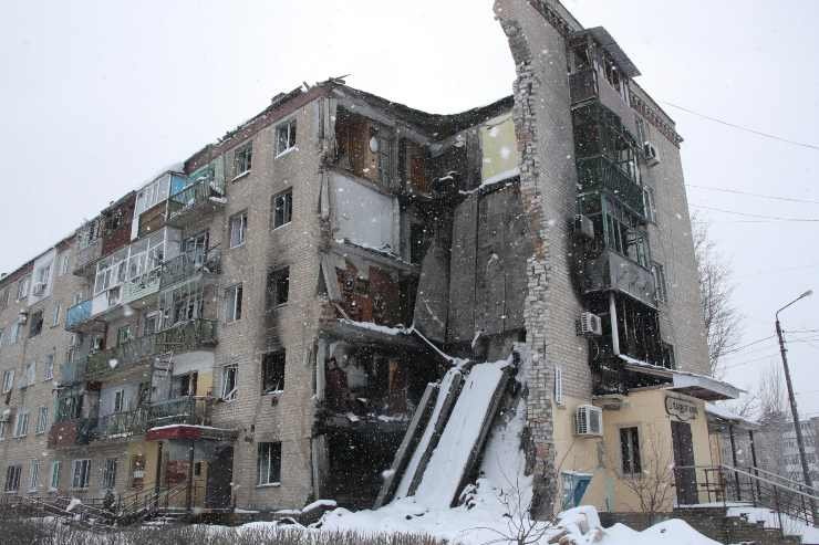 Palazzo a Bakhmut distrutto