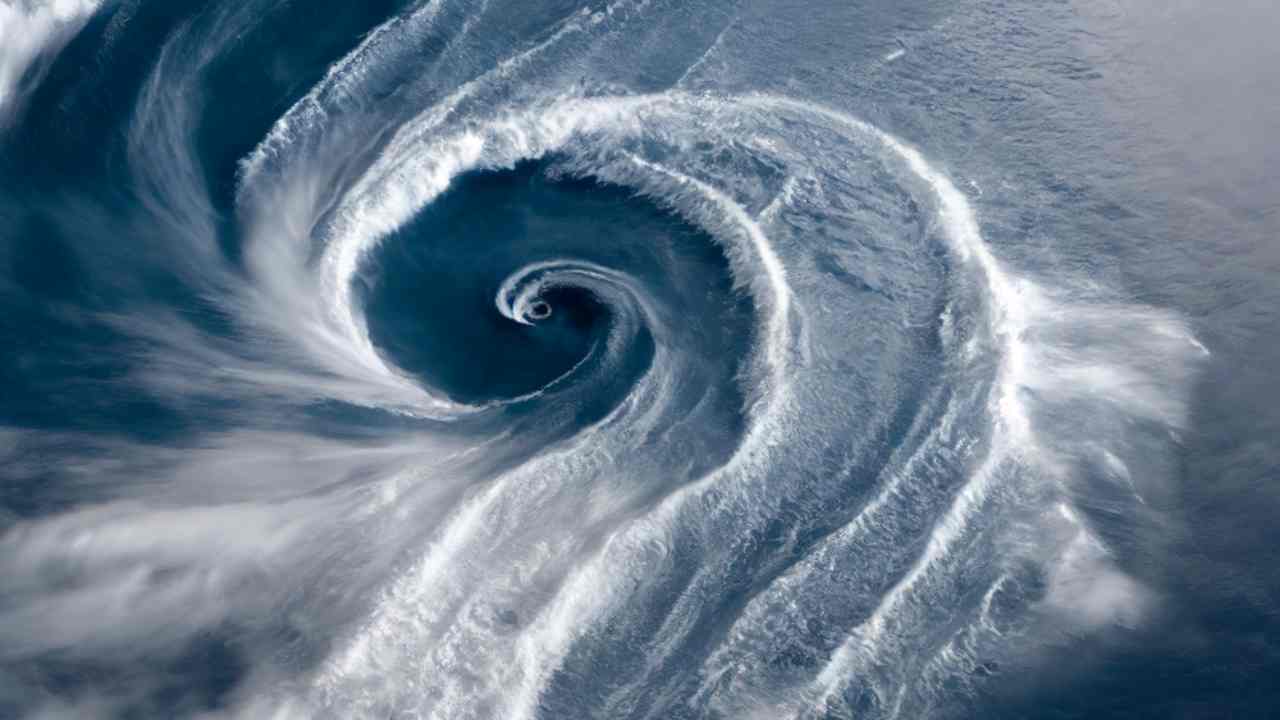 Uragano dal satellite NASA