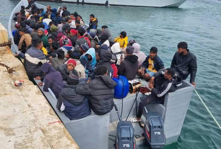 migranti a Lampedusa