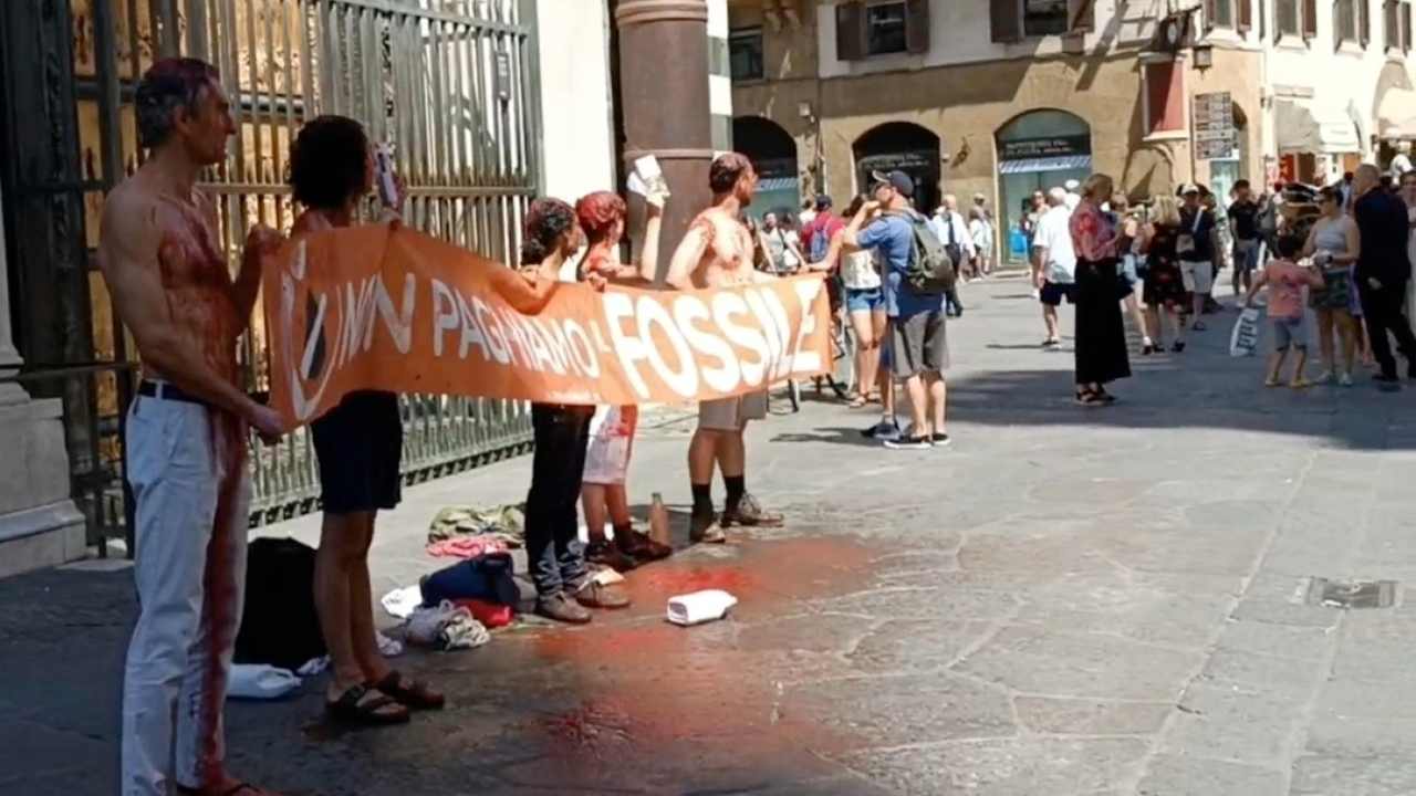 Attivisti Ultima generazione a Firenze