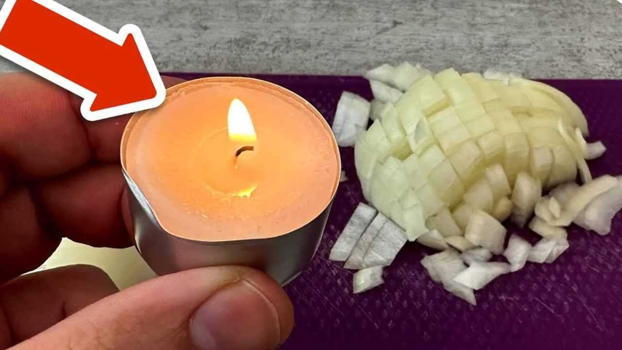 Perché accendere una candela quando si tagliano le cipolle