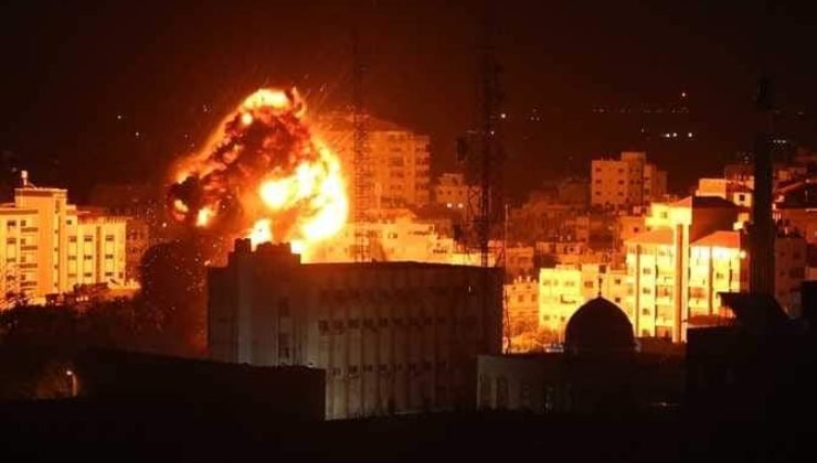 Raid notturno di Israele in Palestina 