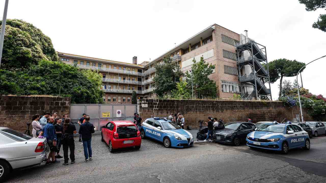 Roma, via Virginia Agnelli, Centro di prima accoglienza i dove si svolge l'interrogatorio con il Gip dell'accusato di omicidio