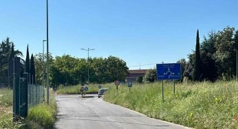 Incidente ad Arezzo, auto si ribalta: morto un ragazzo di 20 anni, tre i feriti